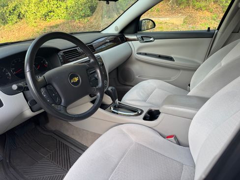 Used 2012 Chevrolet Impala LT image 12