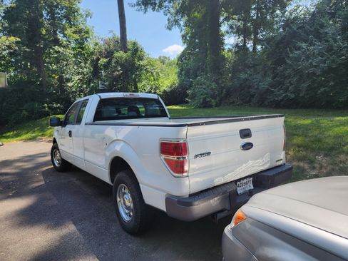 Used 2013 Ford F150 XL image 1