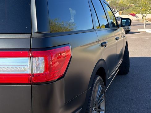 Used 2018 Lincoln Navigator Reserve w/ Technology Package image 14