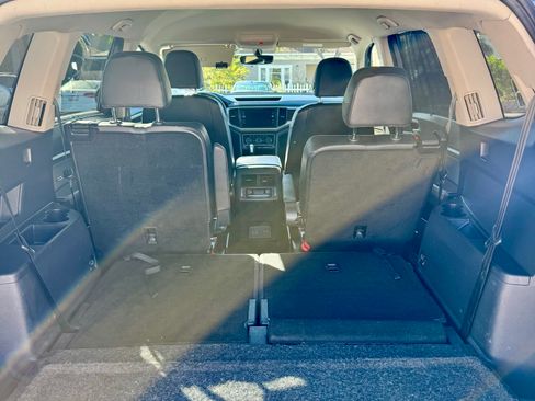 Used 2021 Volkswagen Atlas SE image 15