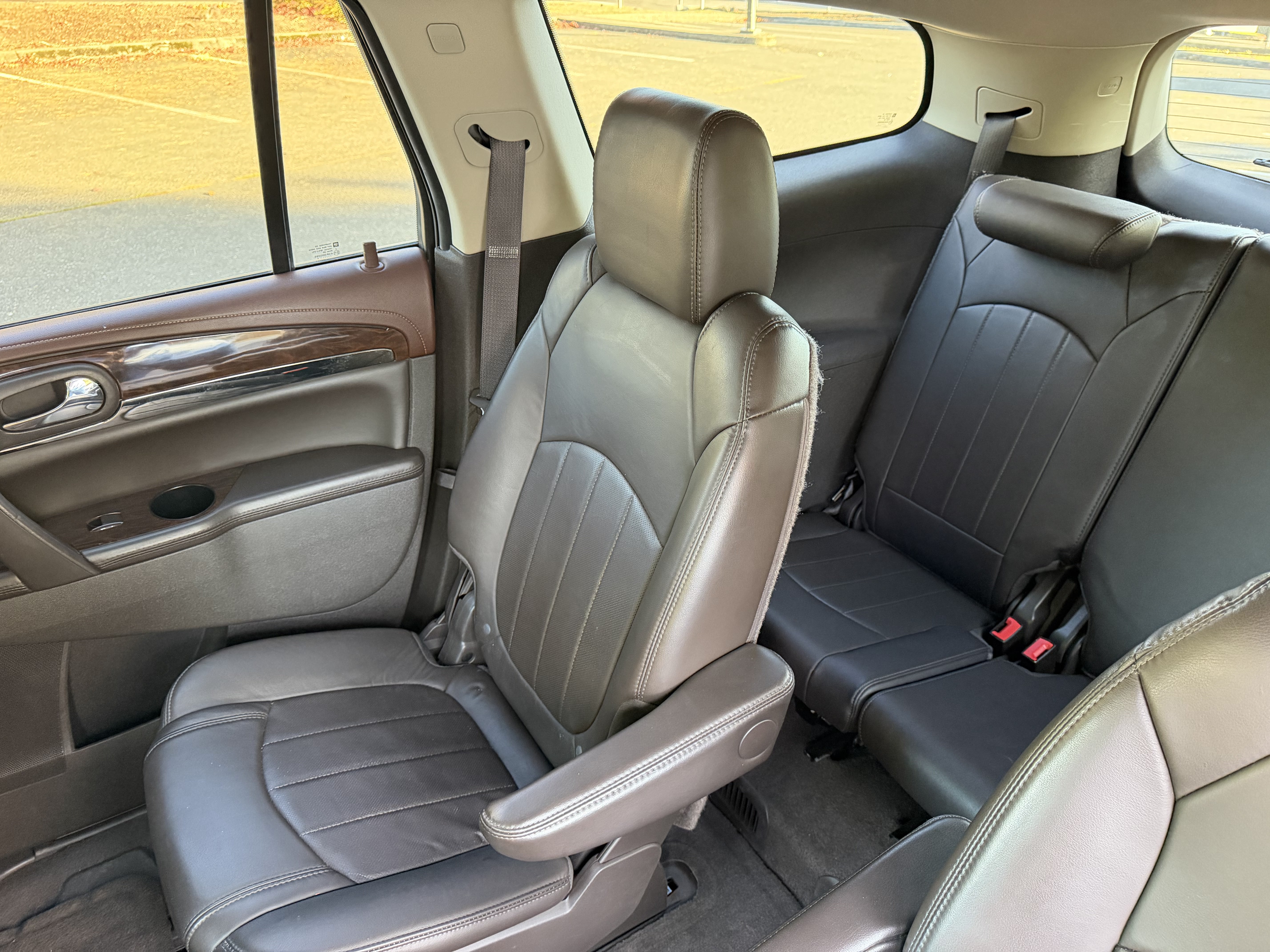 Used 2014 Buick Enclave Premium w/ Trailering Provision Package FWD image 24