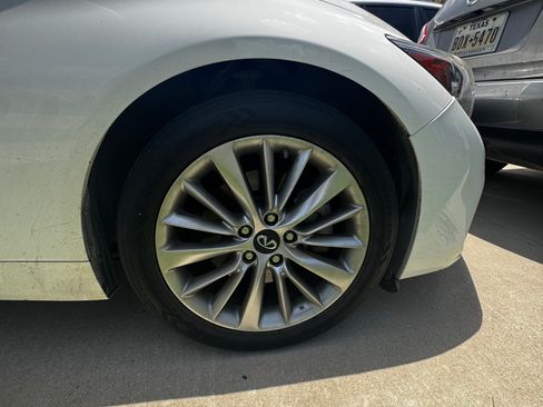 Used 2021 INFINITI Q50 Luxe AWD/4WD image 10