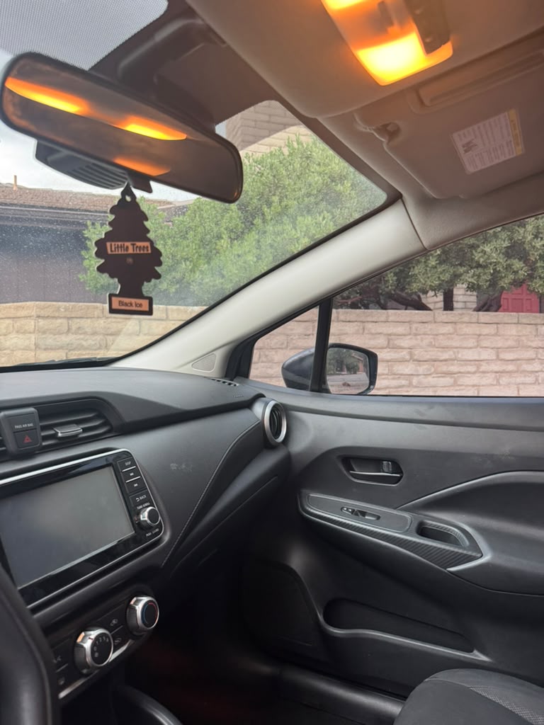 Used 2020 Nissan Versa S FWD image 6