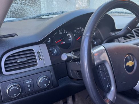 Used 2010 Chevrolet Avalanche LT w/ Suspension Package, Off-Road image 15