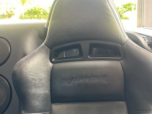 Used 2003 Dodge Viper SRT-10 RWD image 19