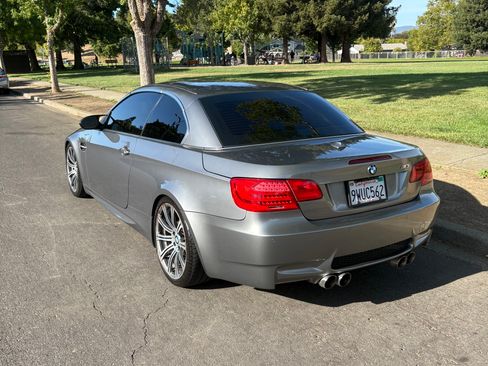 Used 2011 BMW M3 Convertible w/ Convenience Pkg RWD image 16