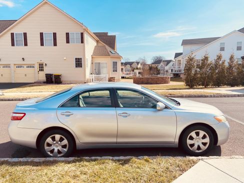 Used 2008 Toyota Camry LE image 4