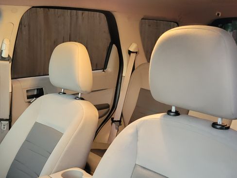 Used 2008 Ford Escape 2WD Hybrid image 17