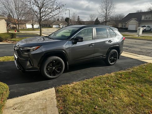 Used 2023 Toyota RAV4 XSE image 9