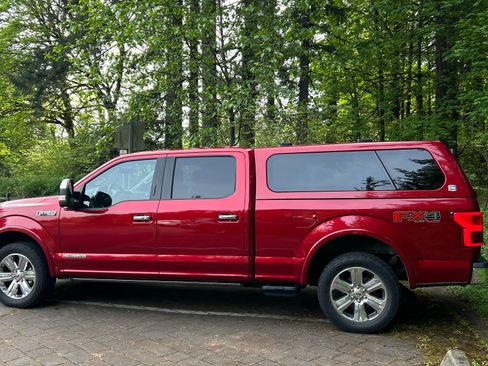 Used 2018 Ford F150 Lariat w/ Equipment Group 502A Luxury AWD/4WD image 2