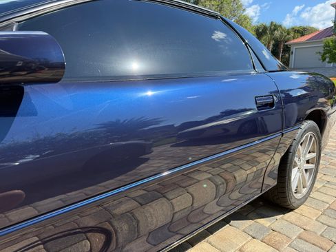 Used 2000 Chevrolet Camaro Z28 w/ SS Performance/Appearance Pkg RWD image 8