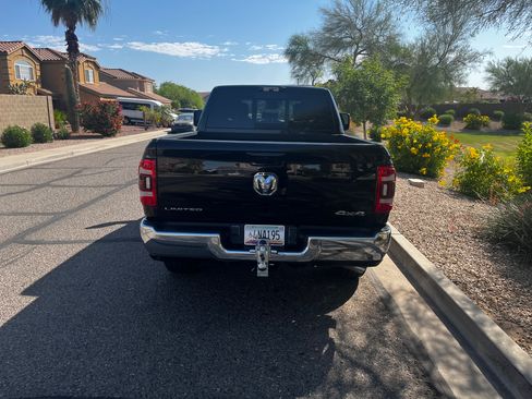 Used 2024 RAM 2500 Limited AWD/4WD image 2