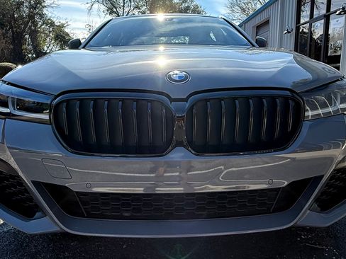 Used 2022 BMW 540i xDrive w/ M Sport Package image 4