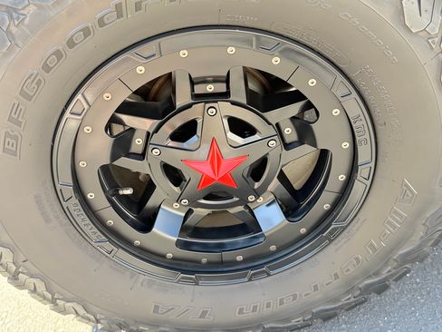 Used 2018 Jeep Wrangler Unlimited Rubicon AWD/4WD image 21