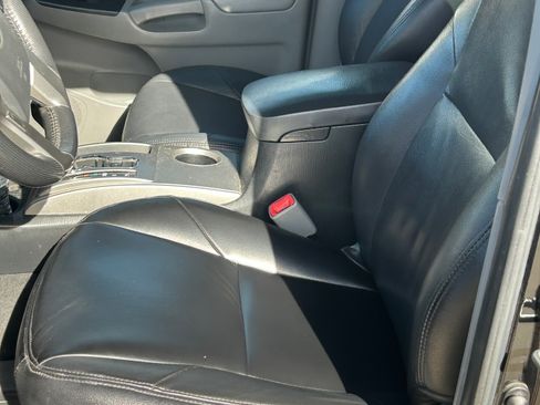 Used 2015 Toyota Tacoma PreRunner image 6