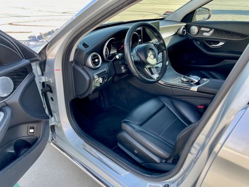 Used 2016 Mercedes-Benz C 300 Sedan image 6