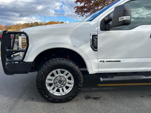 Used 2019 Ford F350 XL w/ Power Equipment Group image 4