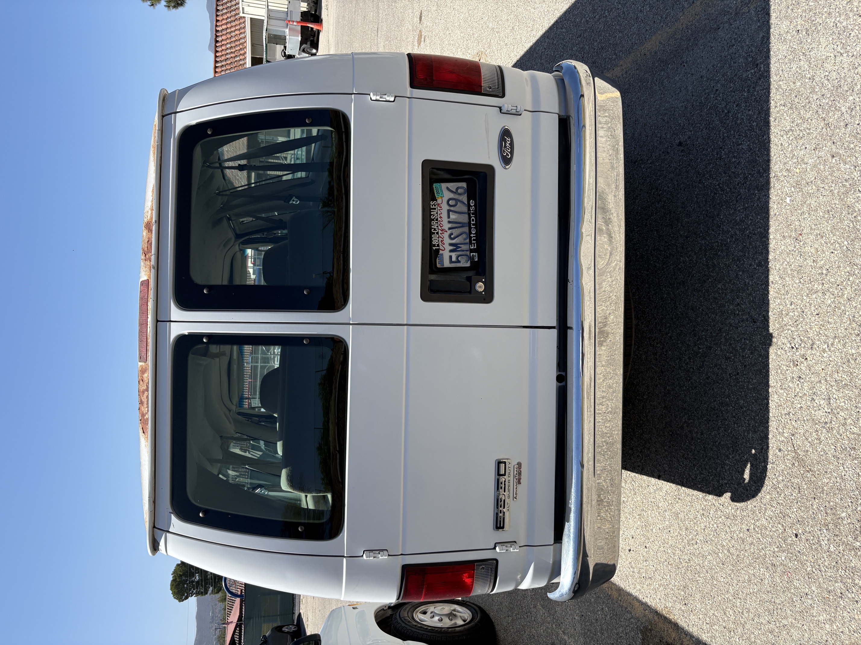 Used 2006 Ford E-350 and Econoline 350 XLT RWD image 10