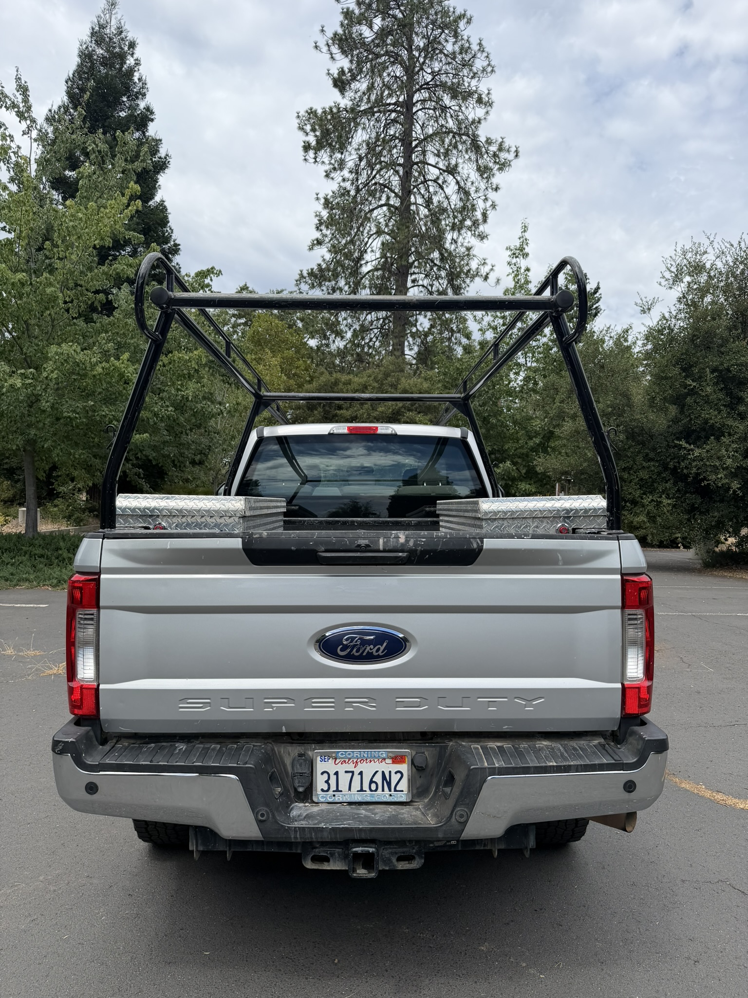 Used 2019 Ford F250 XLT w/ XLT Value Package AWD/4WD image 4