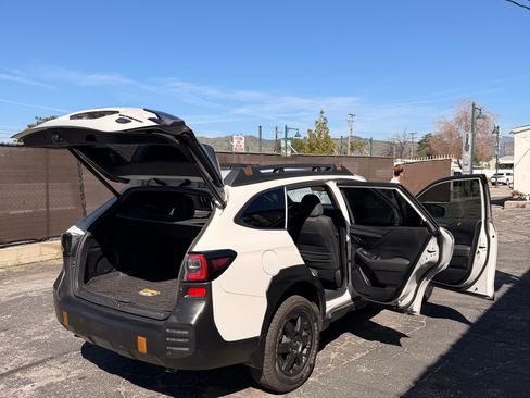 Used 2024 Subaru Outback Wilderness image 9