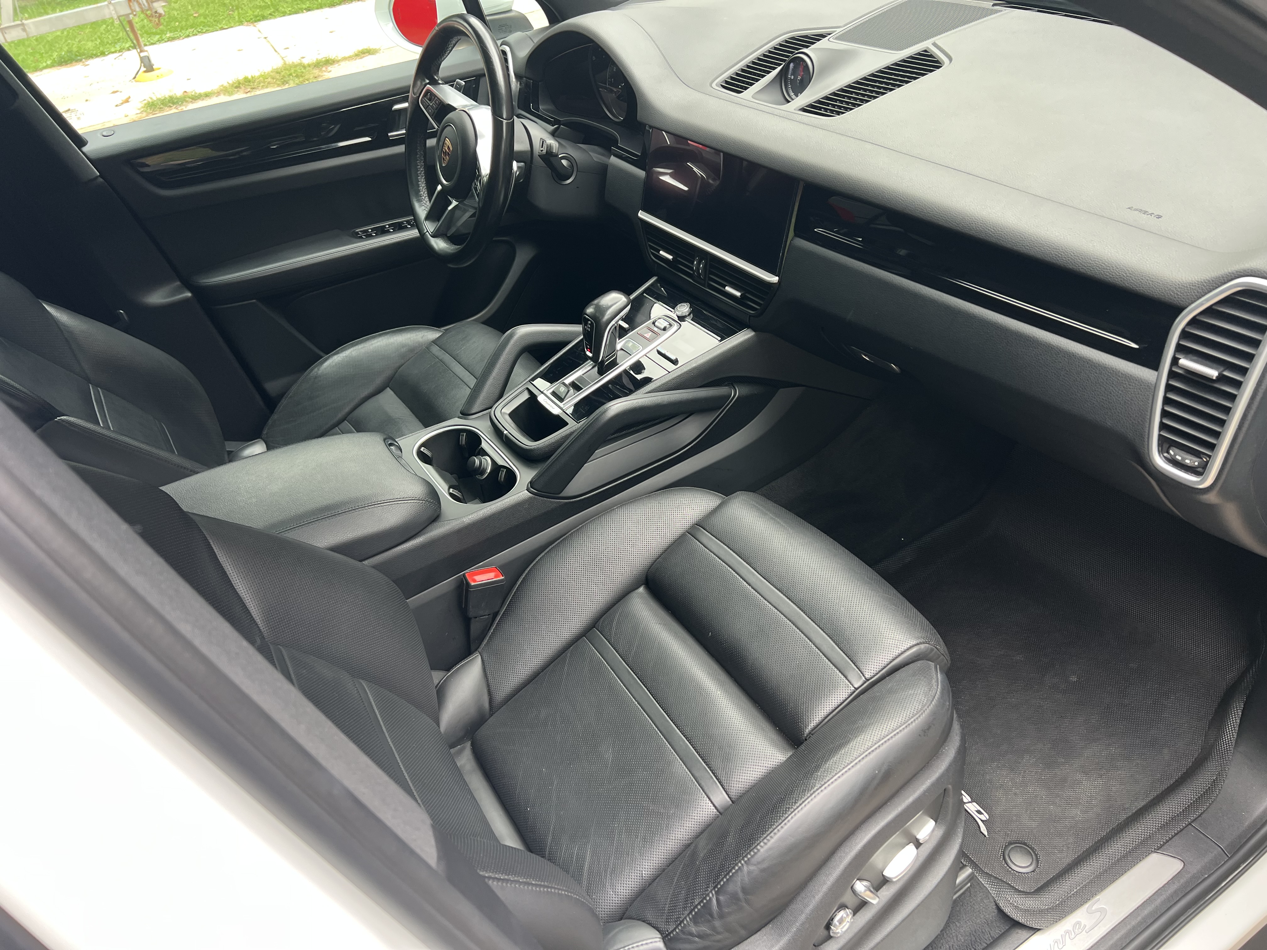 Used 2020 Porsche Cayenne S AWD/4WD image 17