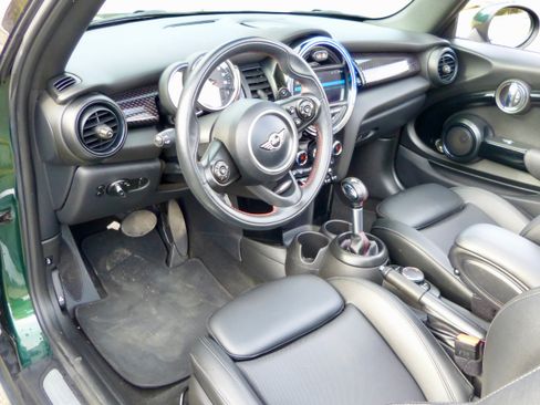 Used 2019 MINI Cooper S image 30