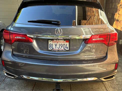 Used 2019 Acura MDX SH-AWD image 2