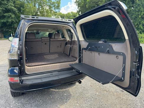 Used 2016 Lexus GX 460 image 15