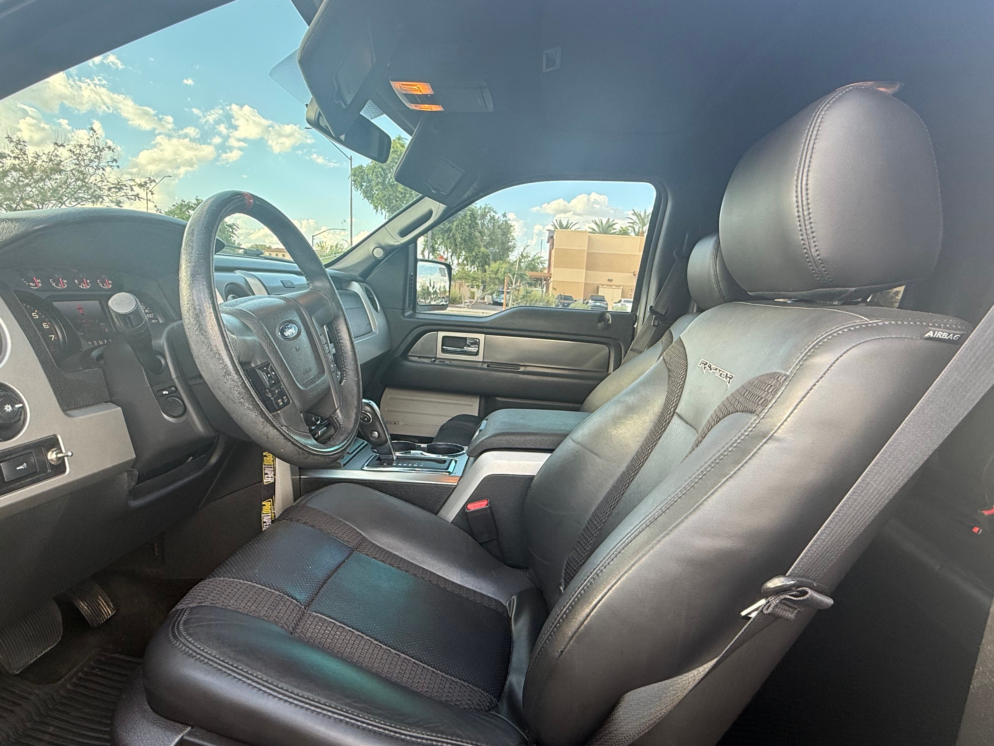 Used 2014 Ford F150 Raptor w/ Equipment Group 801A Luxury AWD/4WD image 12