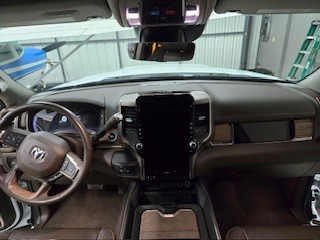 Used 2025 RAM 2500 Limited AWD/4WD image 4