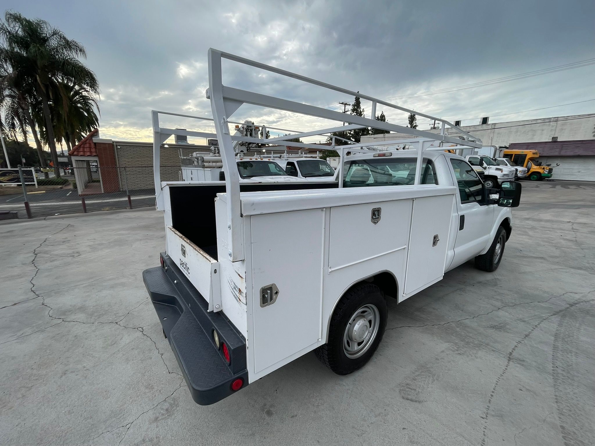 Used 2015 Ford F250 XL RWD image 9