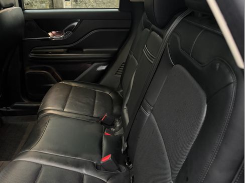 Used 2023 Lincoln Corsair Reserve w/ Equipment Group 201A image 10