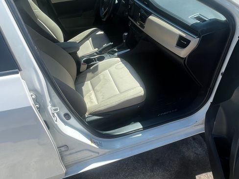 Used 2014 Toyota Corolla LE FWD image 13