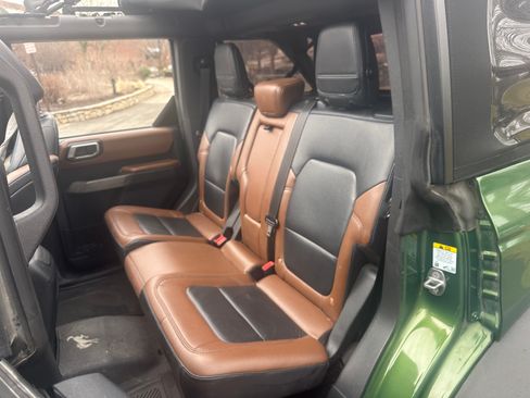 Used 2023 Ford Bronco Outer Banks w/ Sasquatch Package image 19