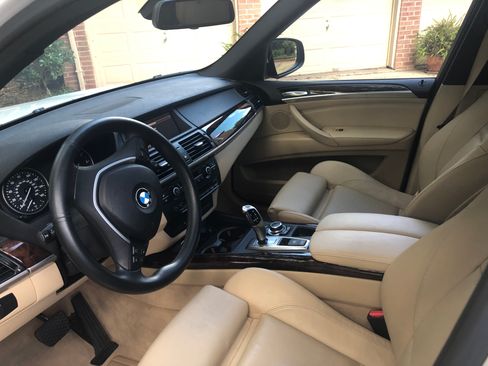 Used 2011 BMW X5 xDrive50i AWD/4WD image 23