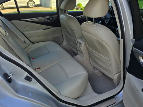 Used 2015 INFINITI Q50 AWD w/ Moonroof Package image 10