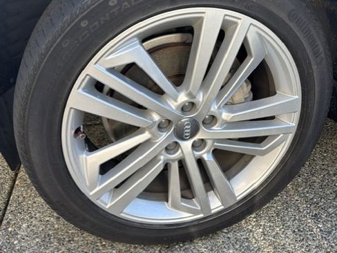 Used 2018 Audi Q5 2.0T Premium Plus w/ Premium Plus Package AWD/4WD image 15