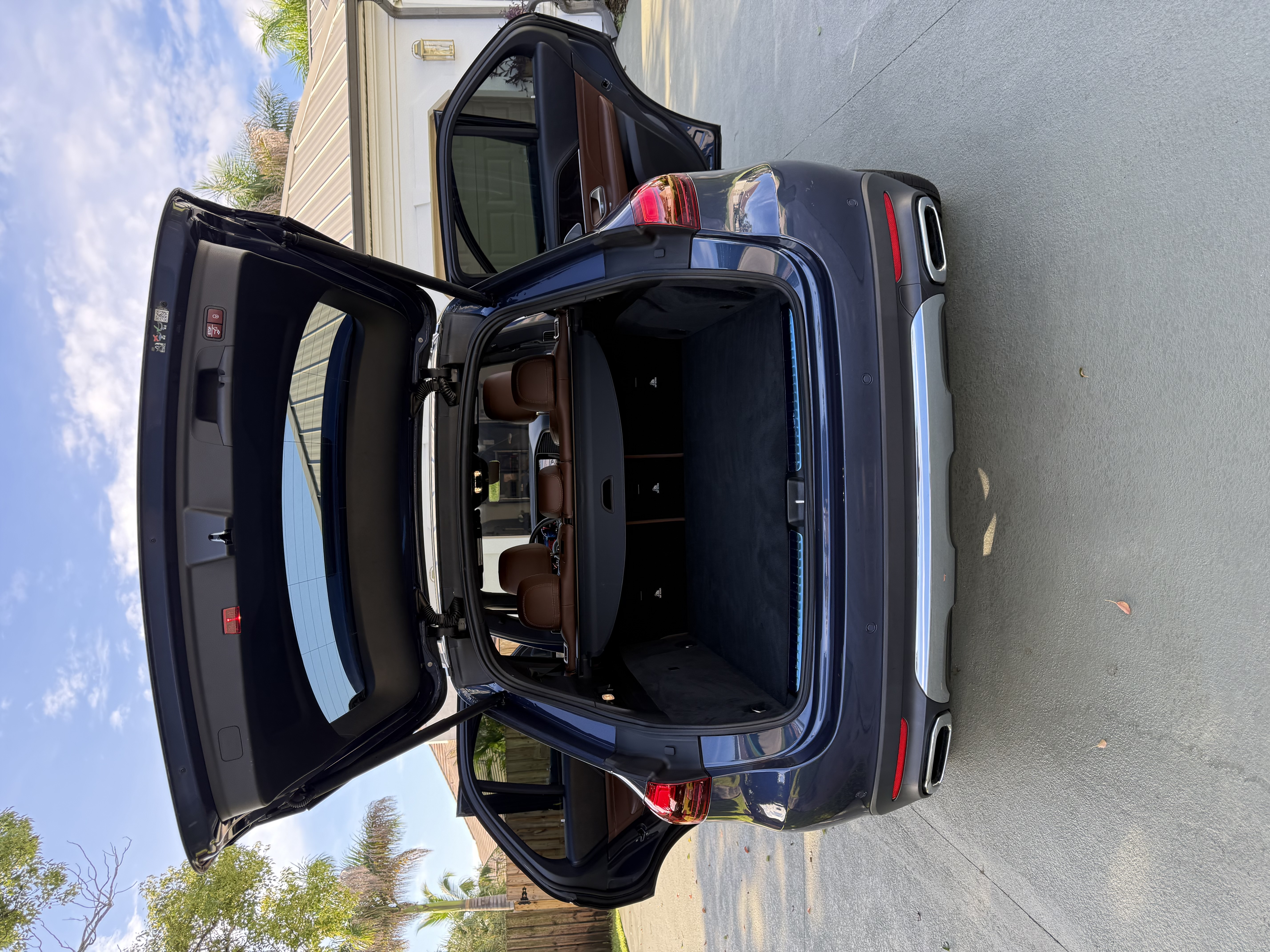 Used 2024 Mercedes-Benz GLE 450e 4MATIC image 5