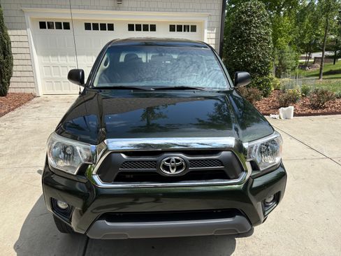 Used 2013 Toyota Tacoma 4x4 Double Cab w/ SR5 Pkg image 10