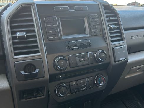 Used 2017 Ford F250 XLT image 11