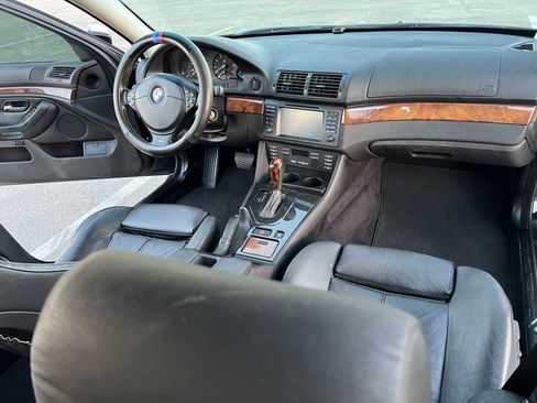 Used 2001 BMW 540i Sedan image 9
