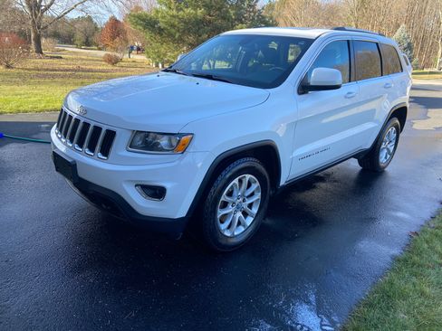 Used 2015 Jeep Grand Cherokee Laredo w/ Security & Convenience Group image 1