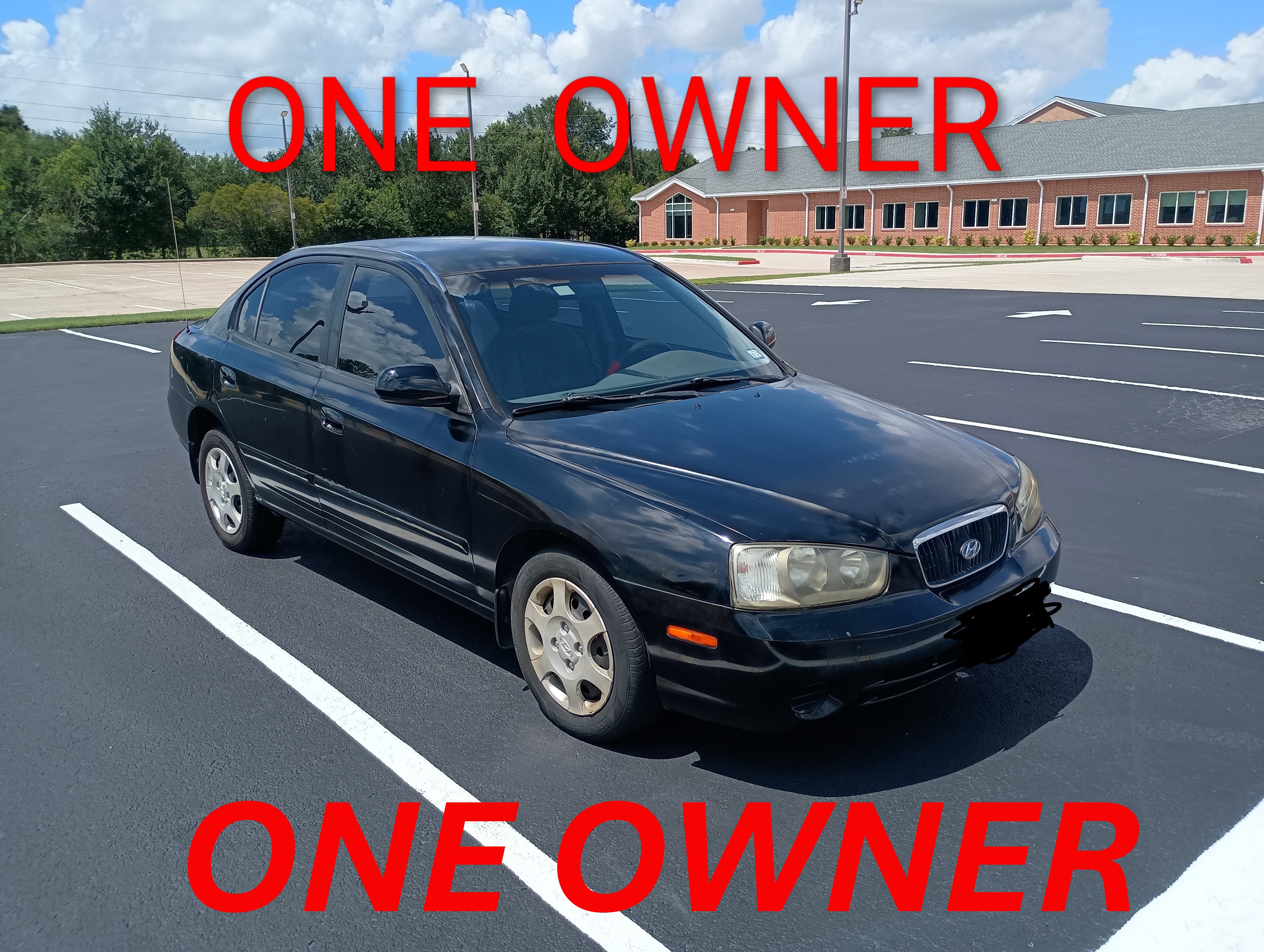 Used 2002 Hyundai Elantra GLS FWD image 1