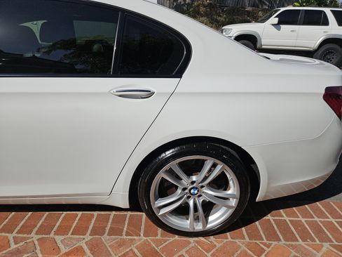 Used 2015 BMW 750Li 750Li Sedan 4D image 11