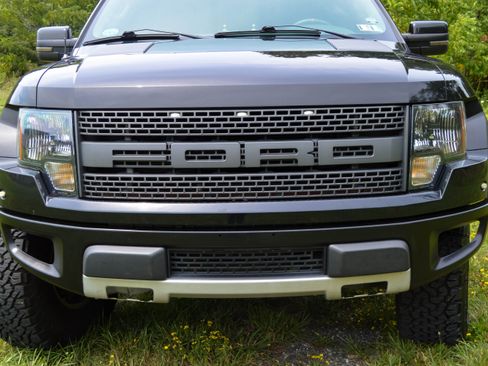 Used 2010 Ford F150 Raptor AWD/4WD image 8