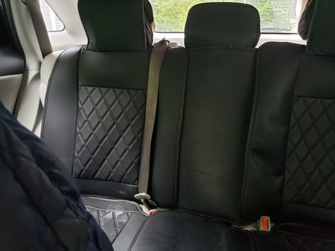 Used 2015 Toyota Venza LE image 5