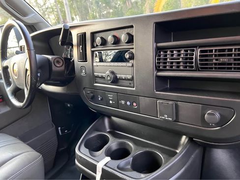 Used 2022 Chevrolet Express 2500 w/ Driver Convenience Package image 14