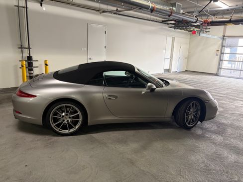 Used 2013 Porsche 911 Carrera RWD image 6