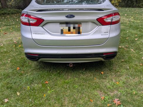 Used 2015 Ford Fusion SE w/ Equipment Group 201A image 6