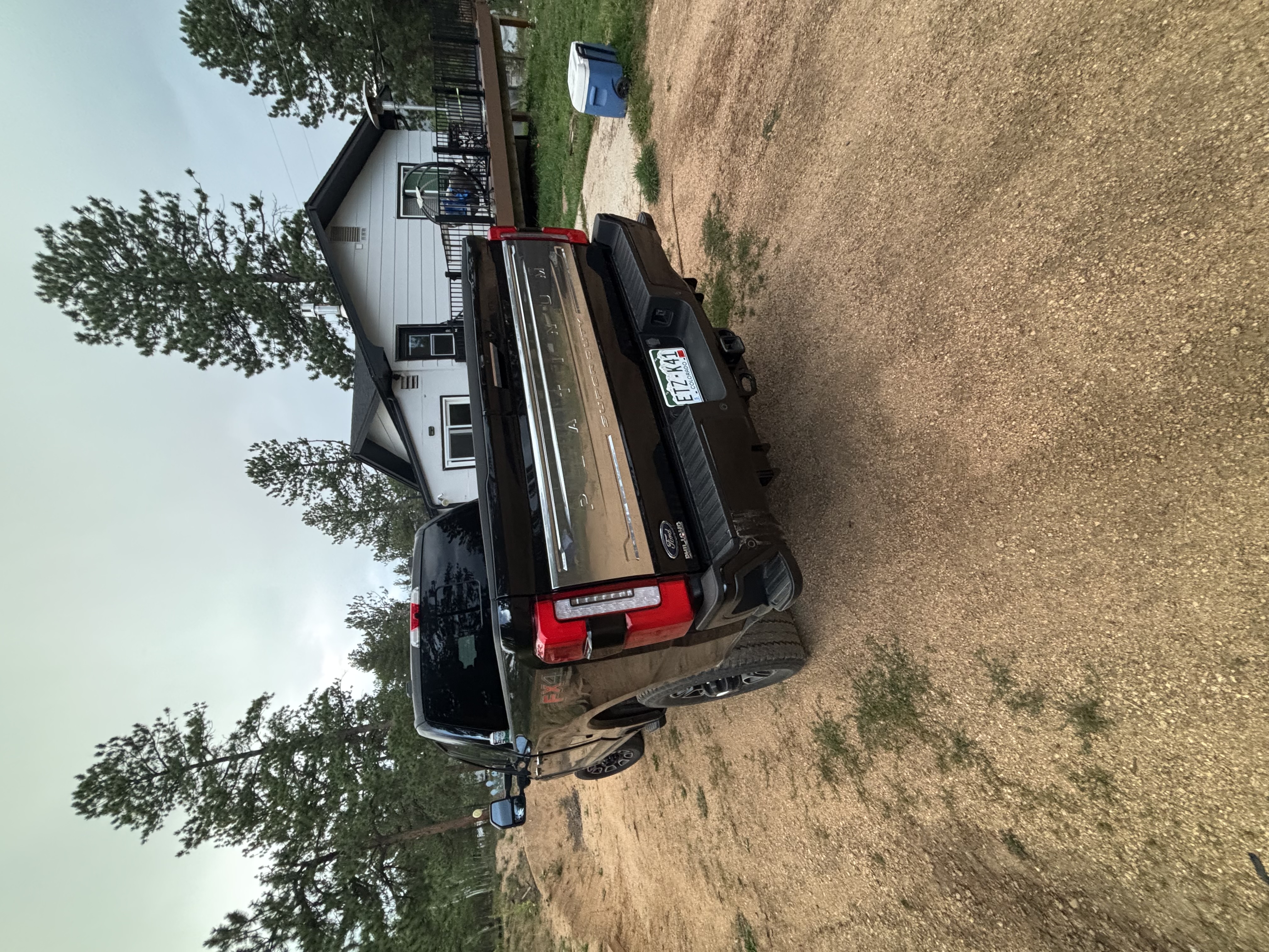 Used 2024 Ford F350 Platinum w/ FX4 Off-Road Package AWD/4WD image 10